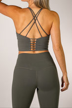Load image into Gallery viewer, UPFITCLO LADIES SPORTS BRA GREEN